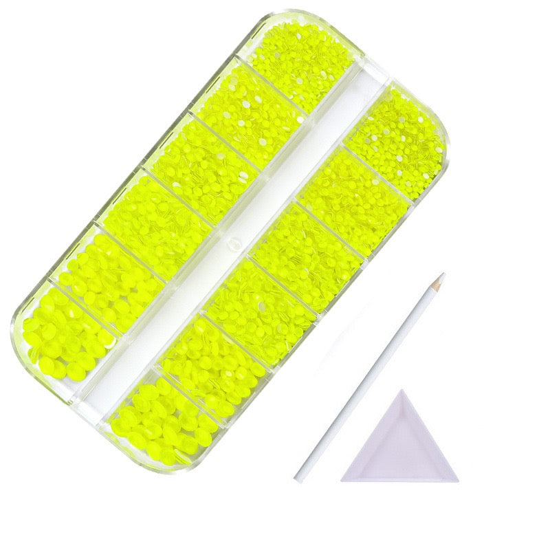 12 Cell Mixed Size Glass Rhinestones