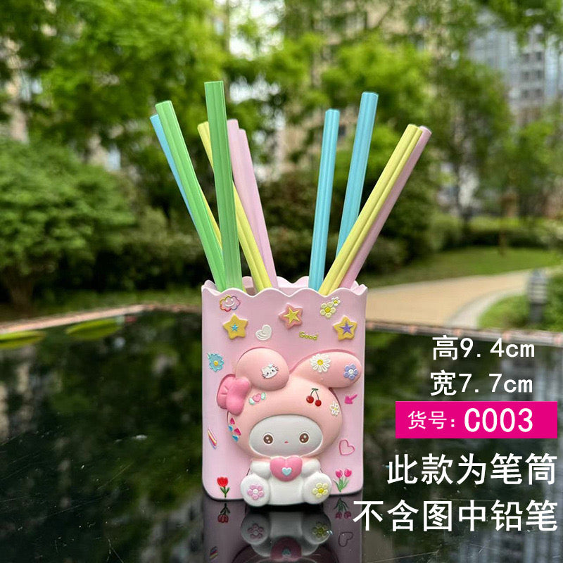 Pen Container