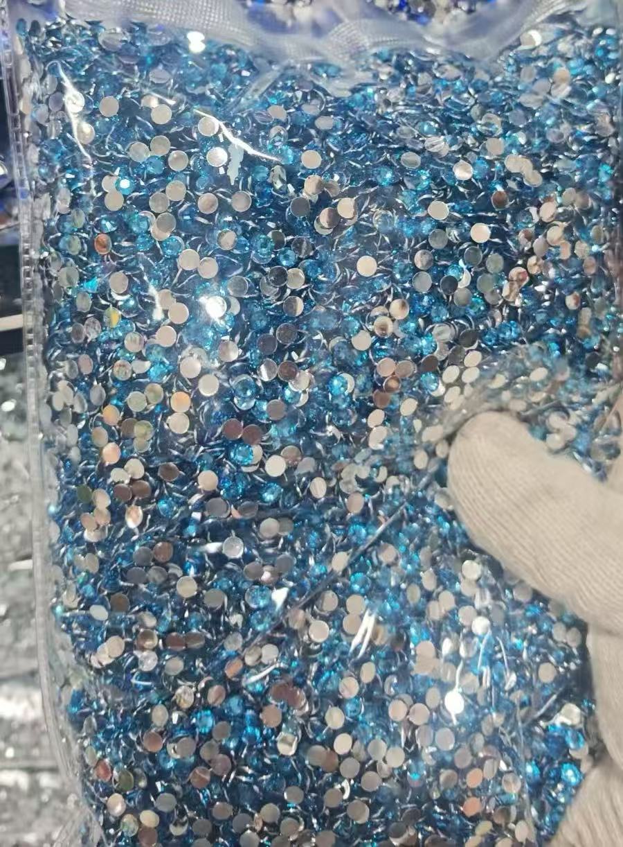 New Arrivals - Silver Bottom Resin rhinestone 2MM small bag (free shipping)