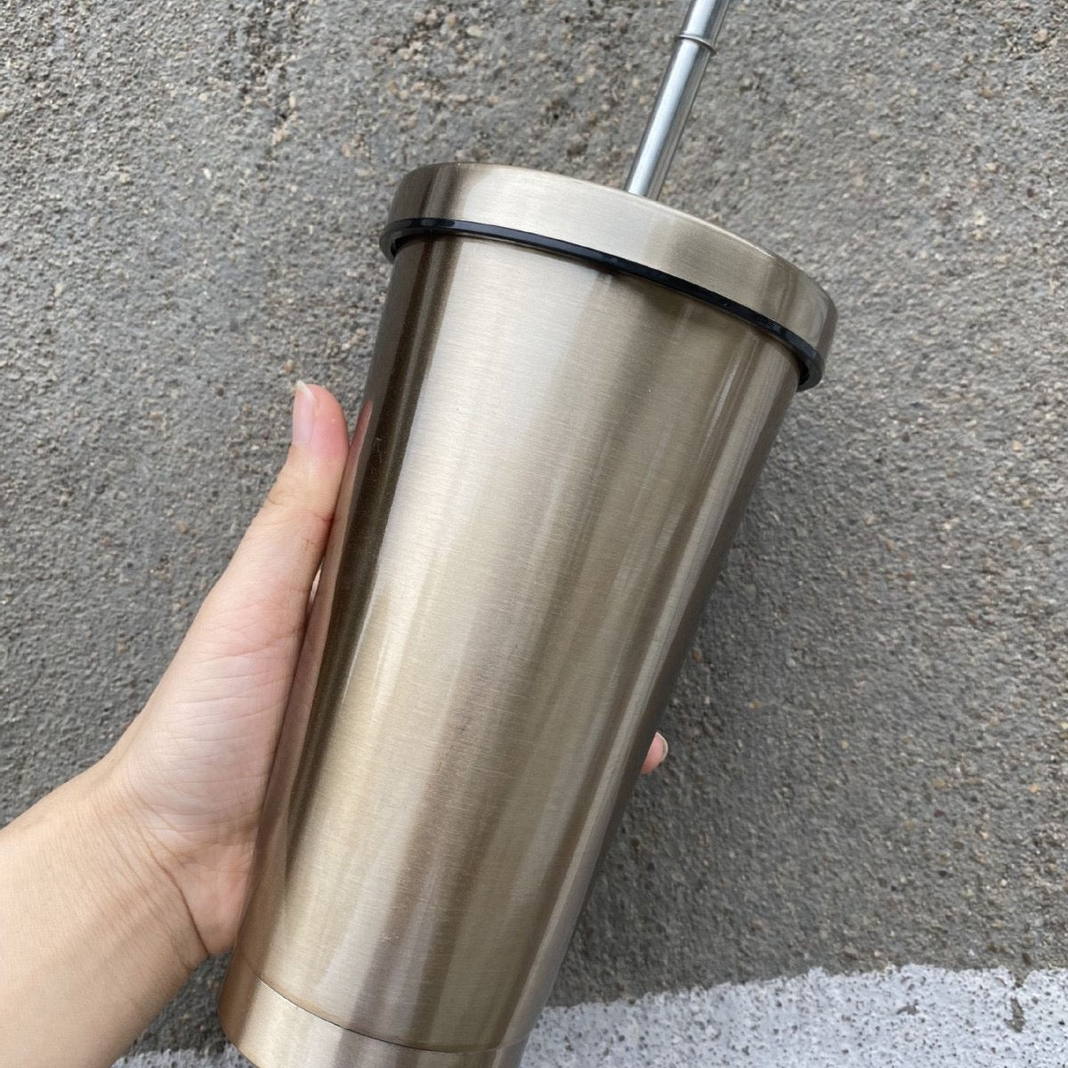 Stainless steel diamond-shaped cup