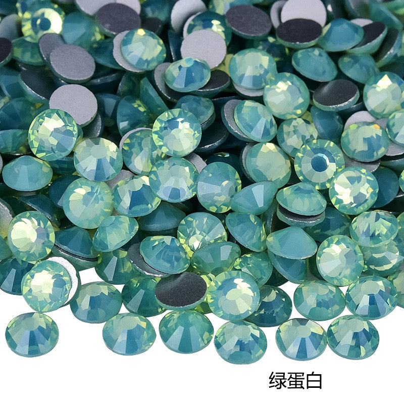 Mixed Size SS3-SS16 Glass Rhinestones