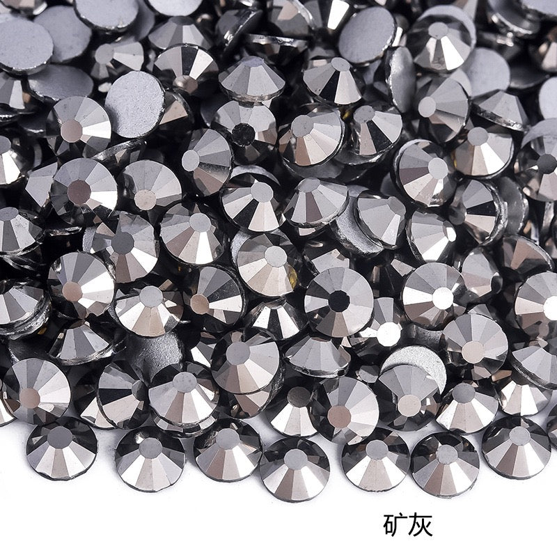 Mixed Size SS3-SS16 Glass Rhinestones