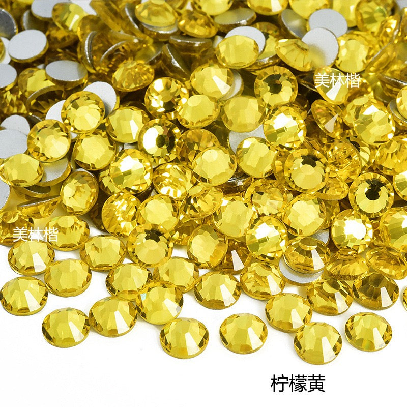 Mixed Size SS3-SS16 Glass Rhinestones