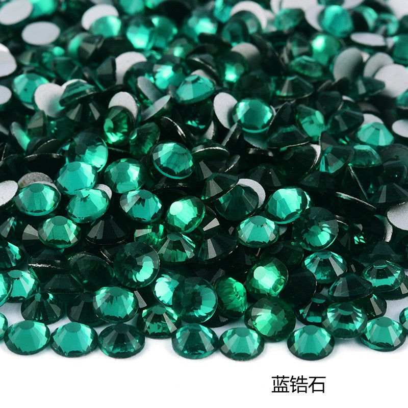 Mixed Size SS3-SS16 Glass Rhinestones