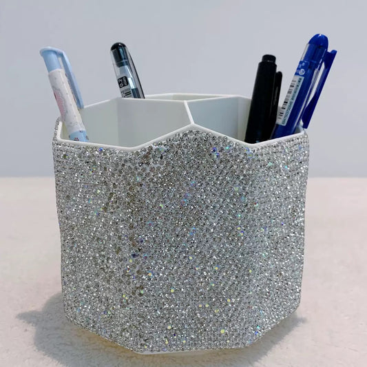 Makeup brush storage bucket