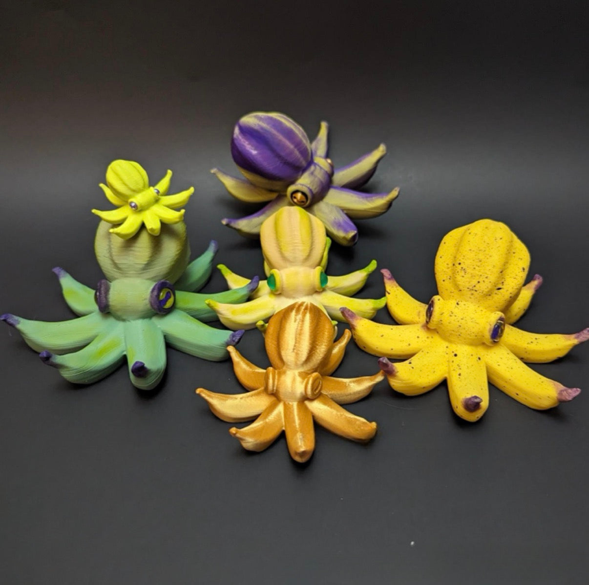 Octopus Figurine  (size：12cm*12cm*6cm)