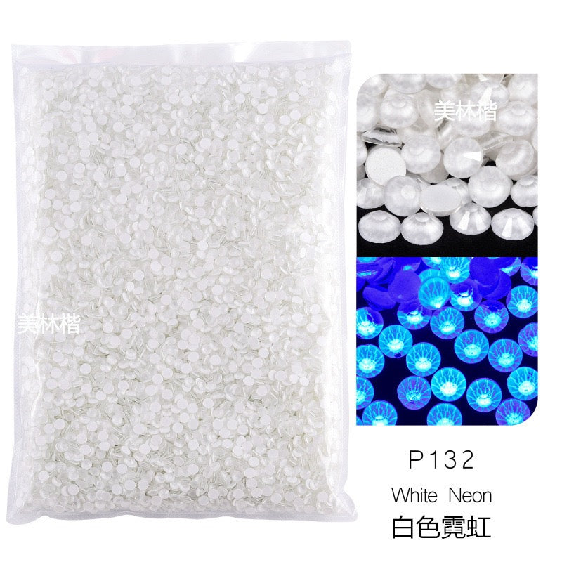 ( P132 - P167 ) Bulk Bag 14400pcs - Glass Rhinestones