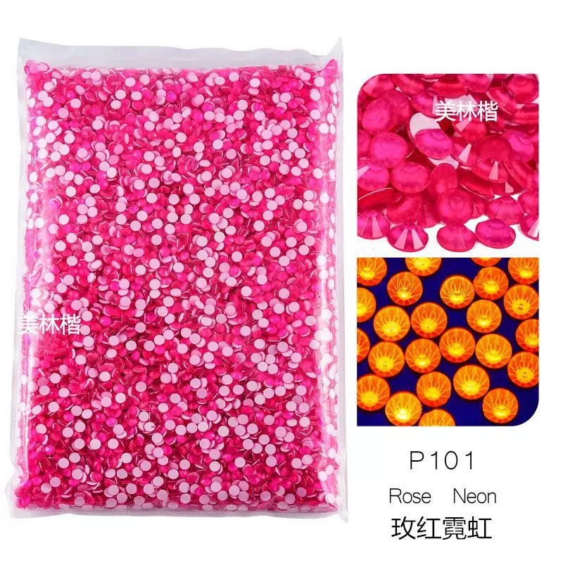( P72 - P131 ) Bulk Bag 14400pcs - Glass Rhinestones