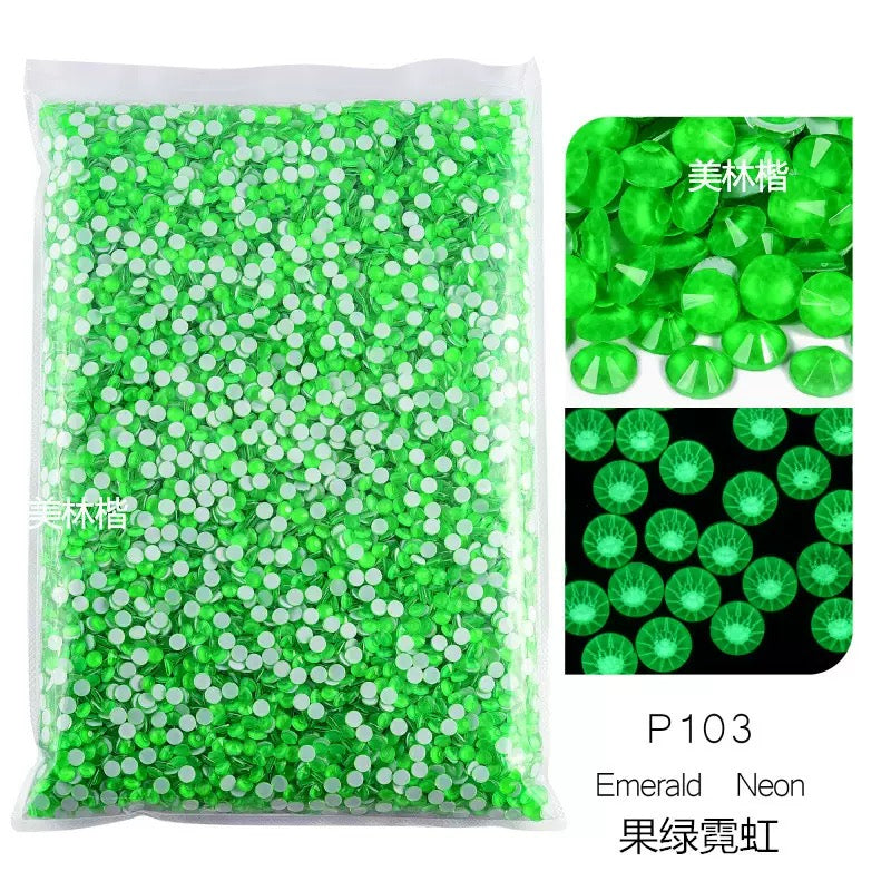( P72 - P131 ) Bulk Bag 14400pcs - Glass Rhinestones