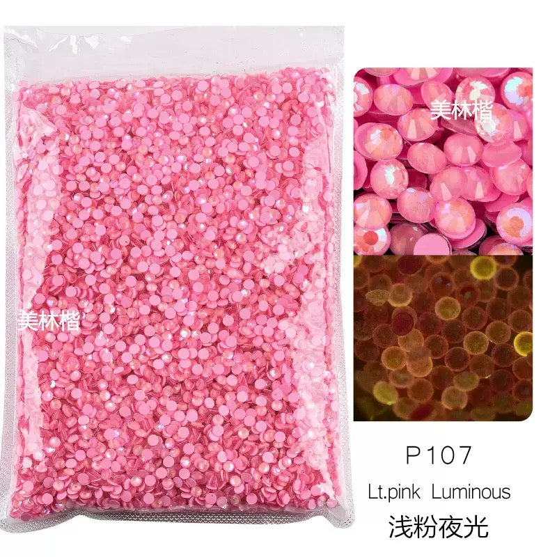( P72 - P131 ) Bulk Bag 14400pcs - Glass Rhinestones