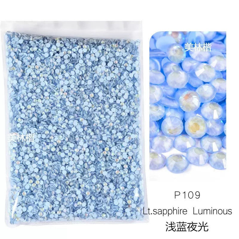( P72 - P131 ) Bulk Bag 14400pcs - Glass Rhinestones