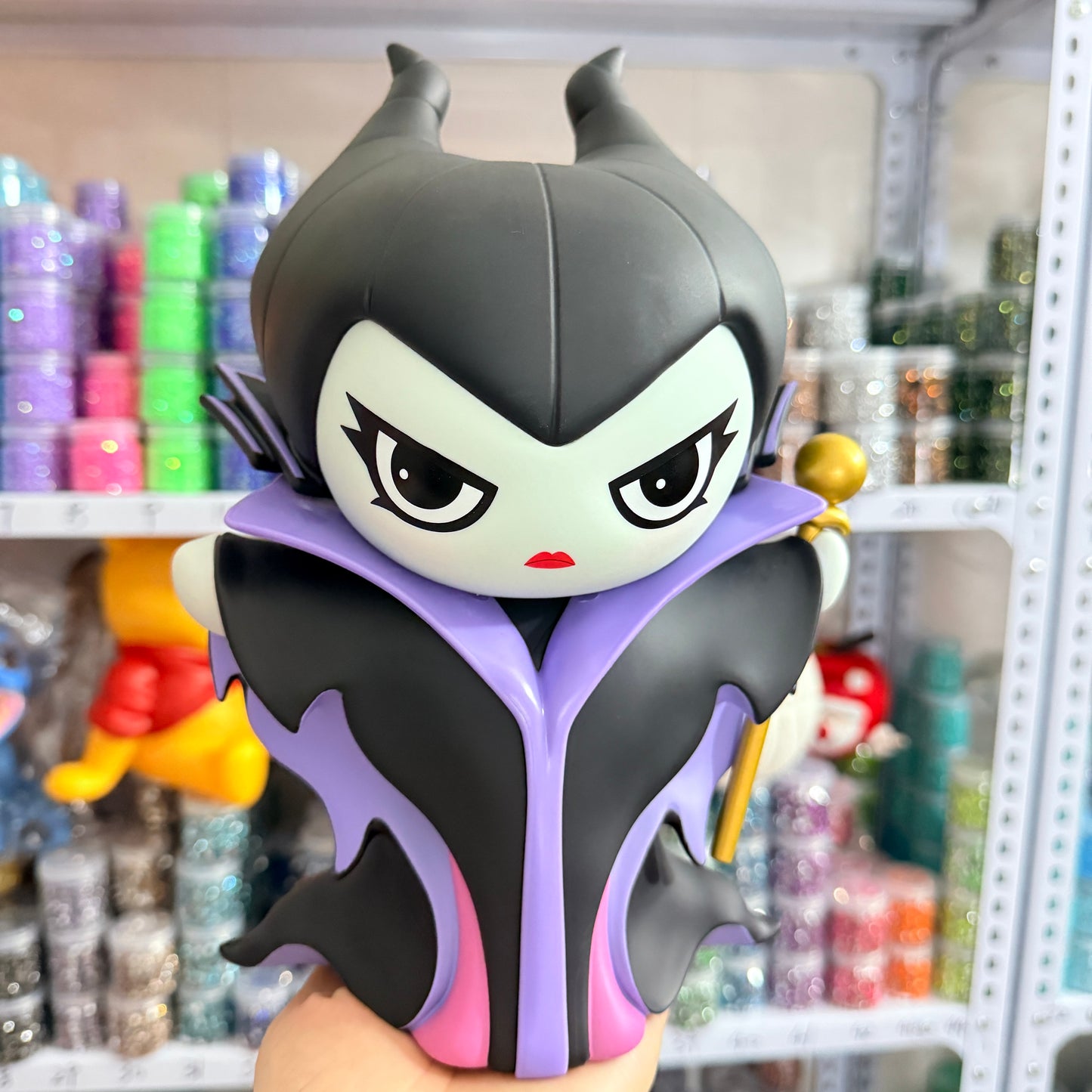 New Arrivals - Ursula、Maleficent、Shrek flgural、ELF、Money Bank