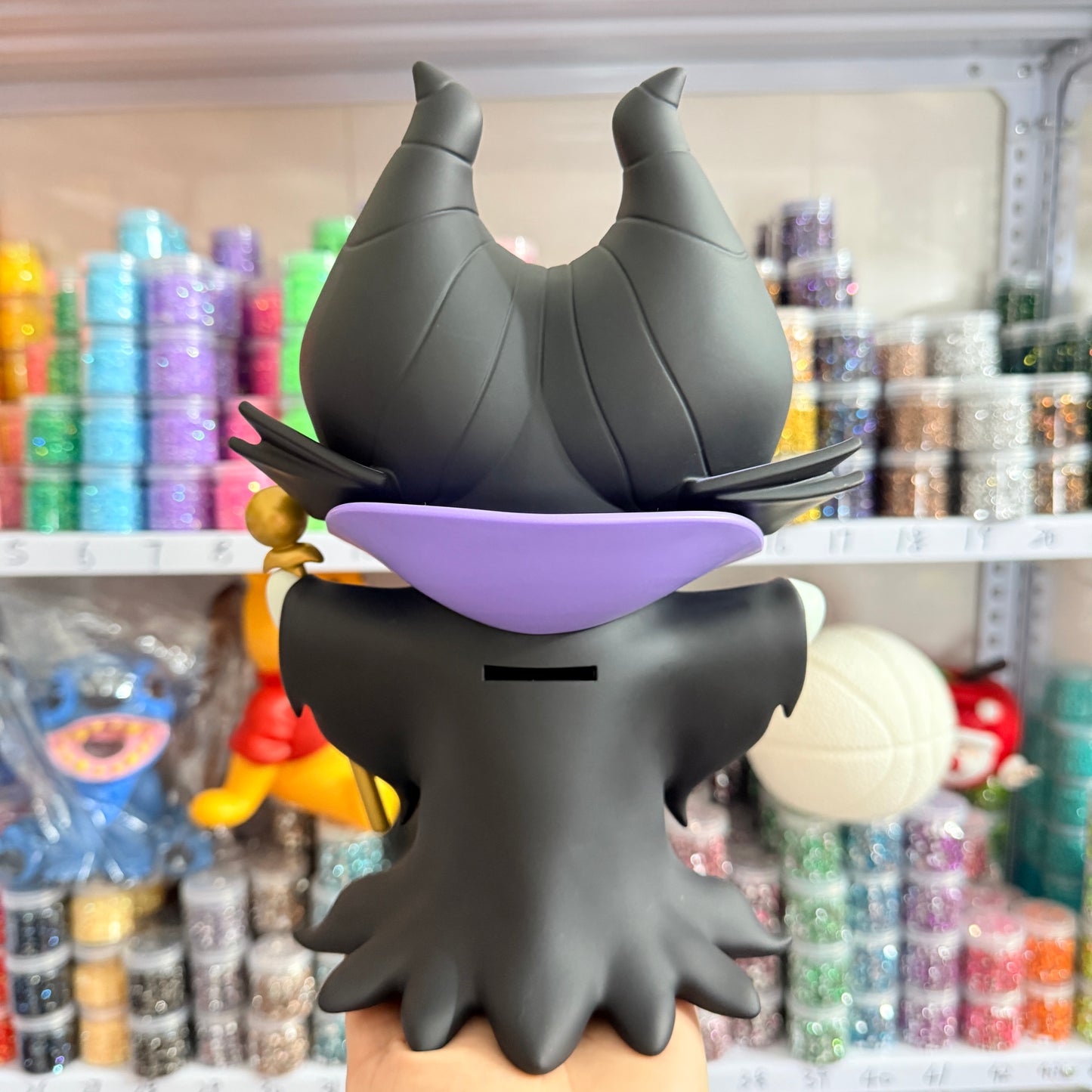 New Arrivals - Ursula、Maleficent、Shrek flgural、ELF、Money Bank