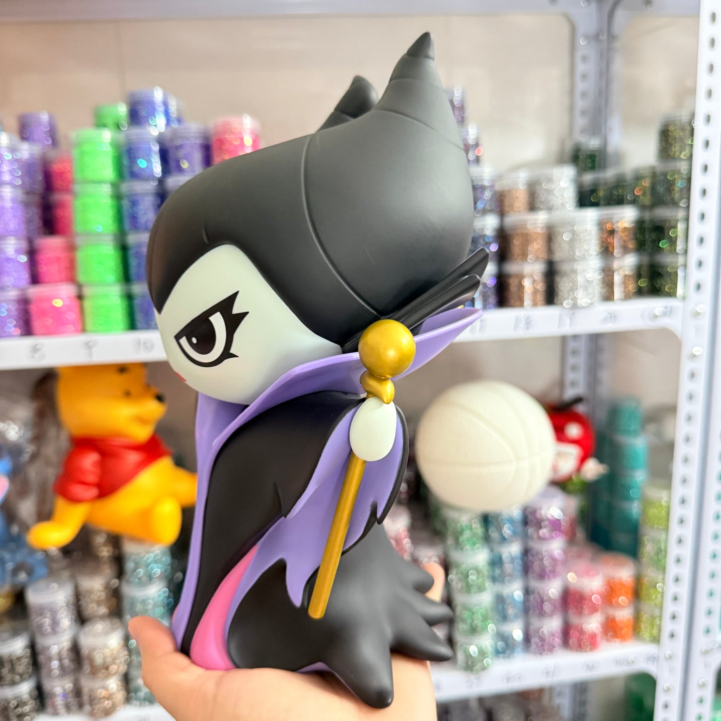 New Arrivals - Ursula、Maleficent、Shrek flgural、ELF、Money Bank